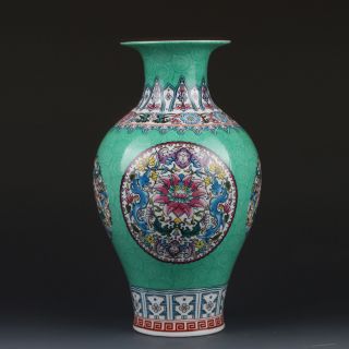 Chinaese Enamel Color Porcelain Hand - Painted Vase W Qianlong Mark G219 photo