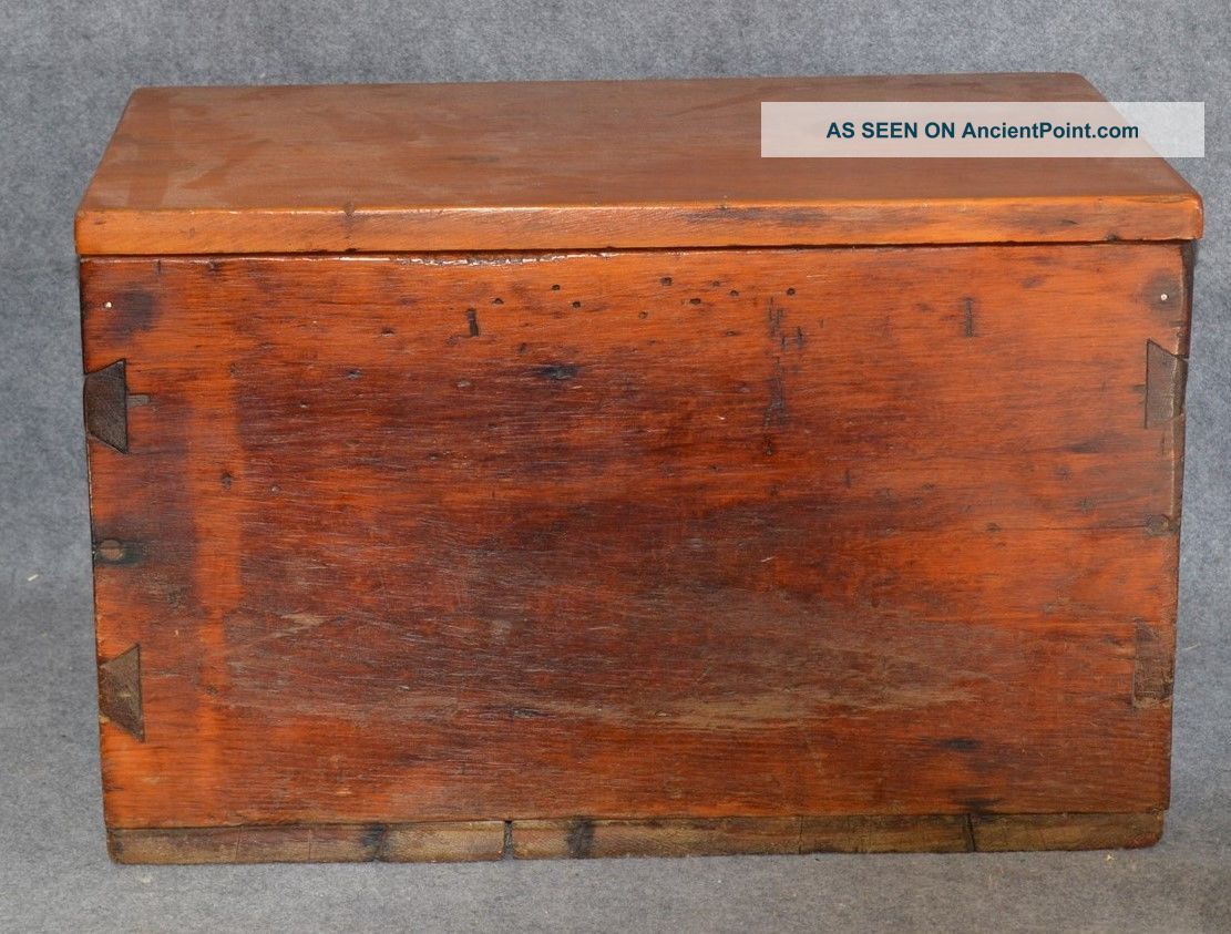 Box Chest Trunk Wood Dovetails Pine Hand Made Primitive Antique 1800-1899 photo