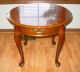 Vintage - Cherry Wood Queen Anne Round Side / End Lamp Table Furniture Post-1950 photo 1