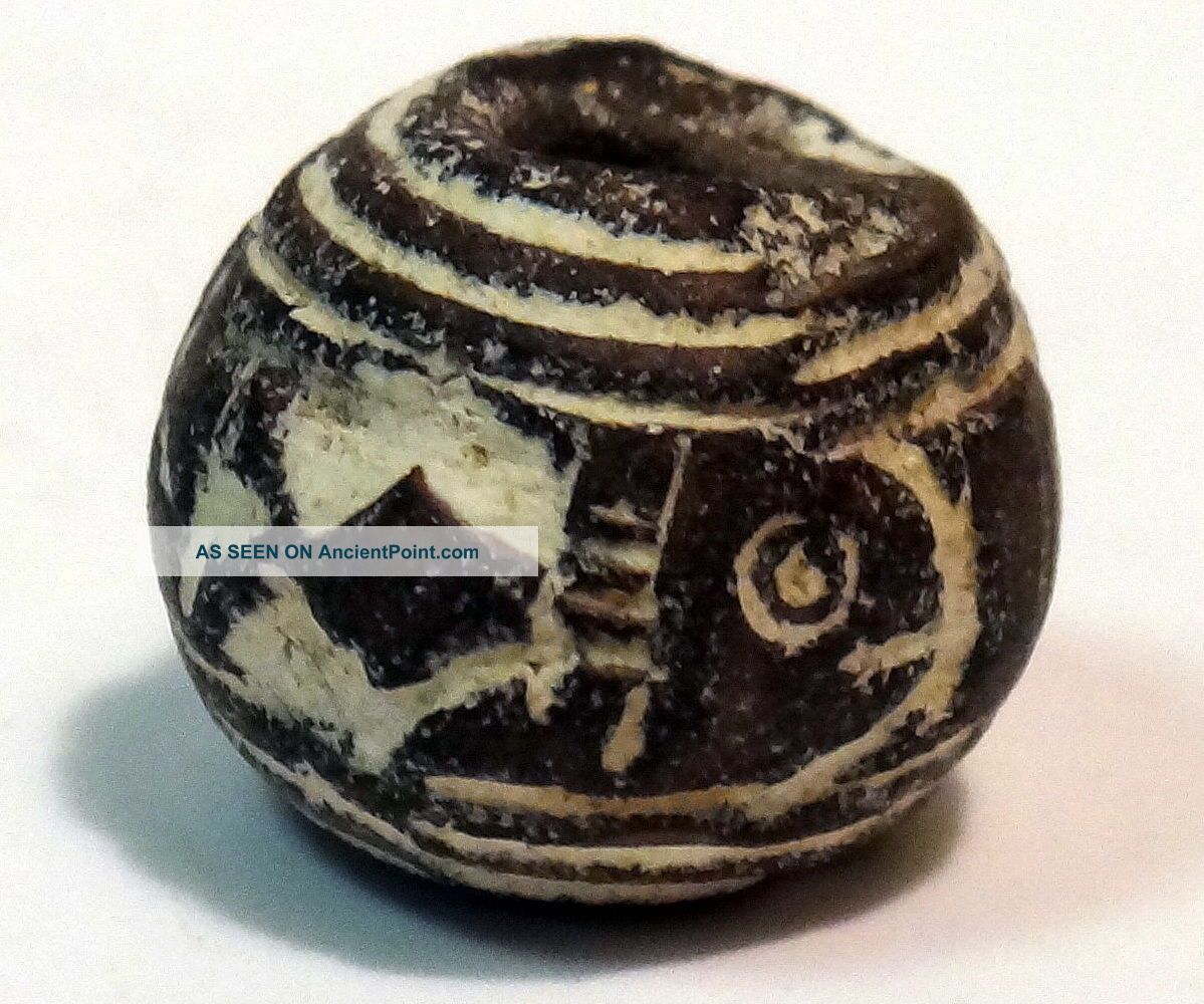 Pre - Columbian Black Fish Bead.  Guaranteed Authentic. The Americas photo