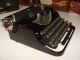 Vintage Underwood Portable 4 Bank Keyboard Typewriter; Cond. Typewriters photo 4