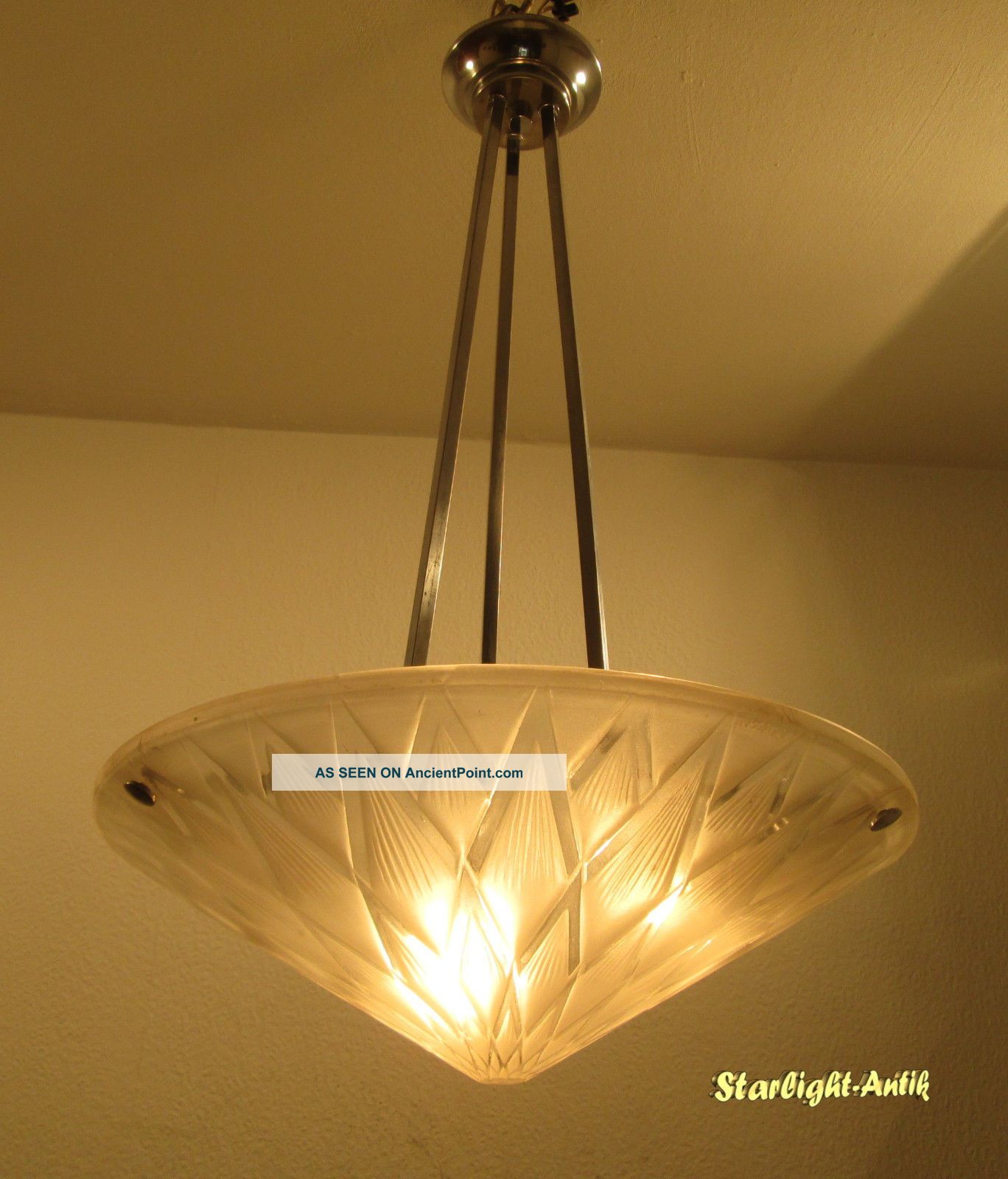 Wonderful French Art Deco Chandelier 1925/1930 - Signed: P.  D`avesn Chandeliers, Fixtures, Sconces photo