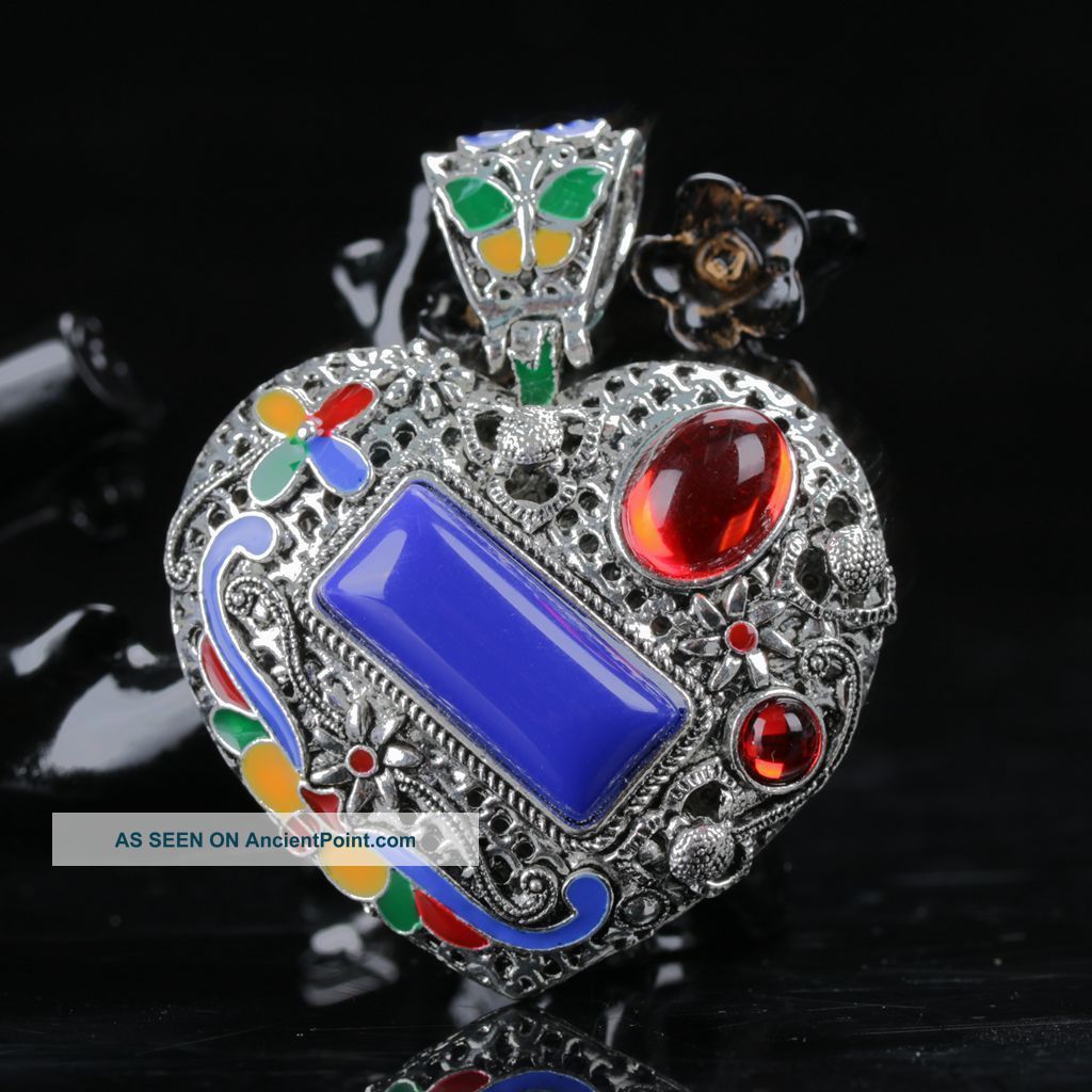 Chinese Exquisite Cloisonne Inlaid Zircon Hand Carved Heart Shape Pendant Necklaces & Pendants photo