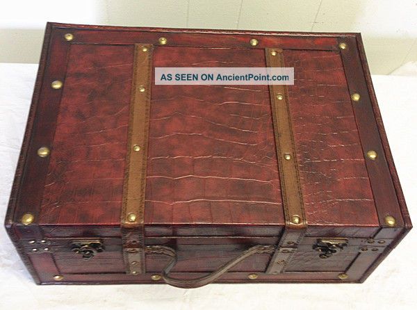 Replica Vintage - Style Wooden Suitcases (hf 020b) Boxes photo