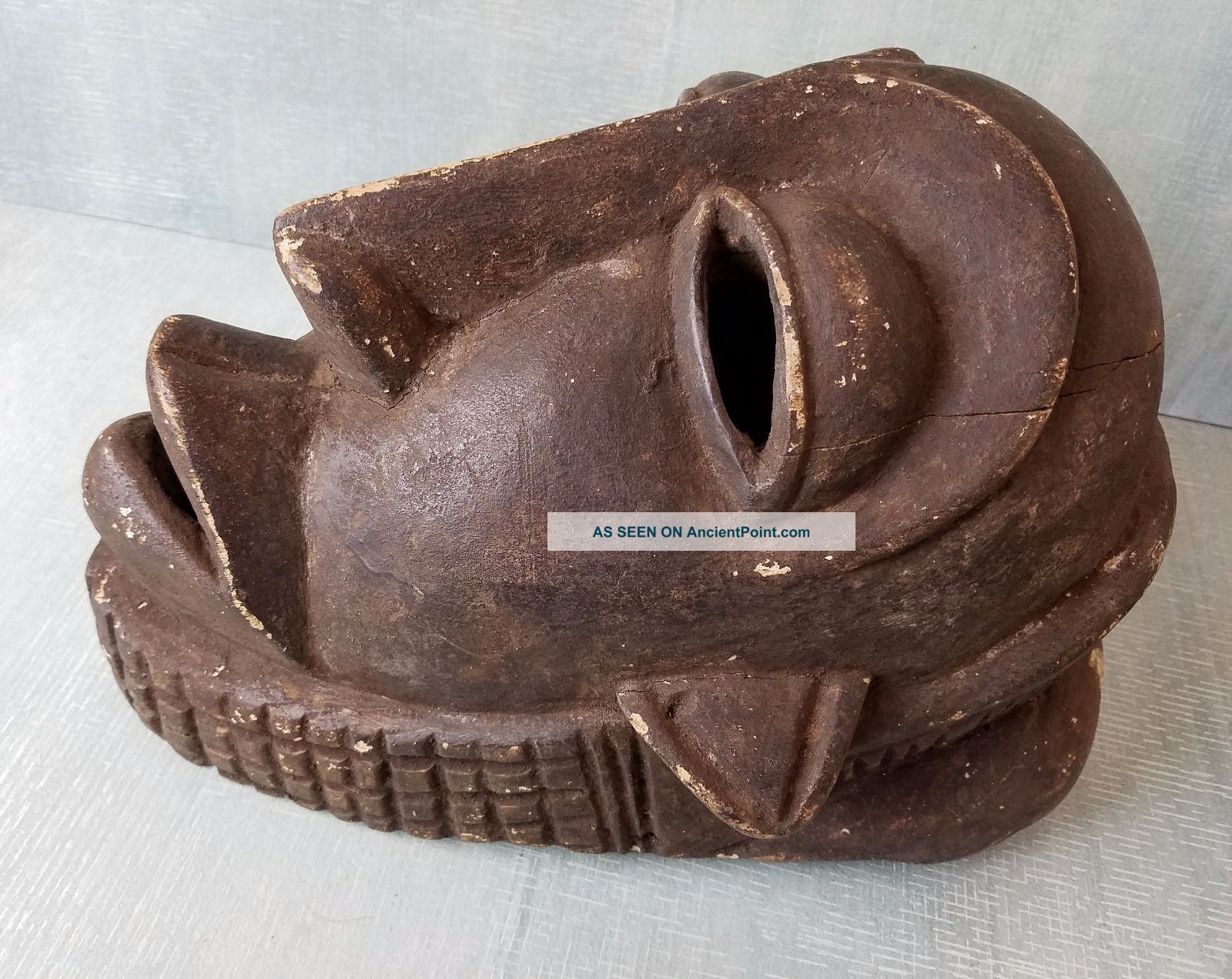 Antique Chokwe Tribe Mask With Grid Pattern Masks photo