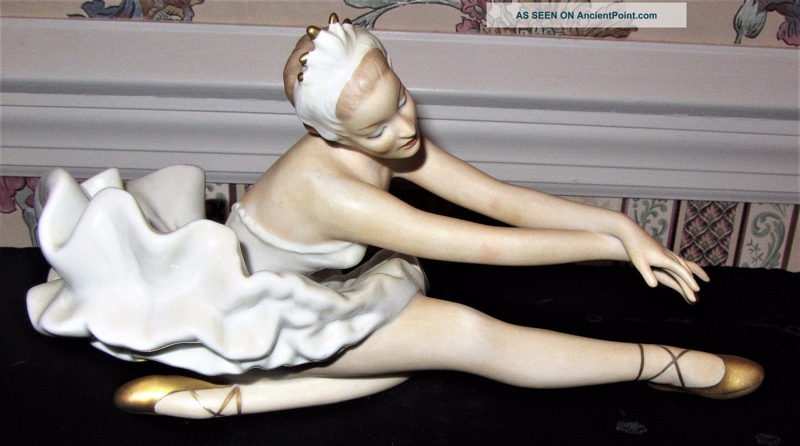 Wallendorf Schaubach Kunst Germany Swan Lake Ballerina Figurine 1609/2; Figurines photo