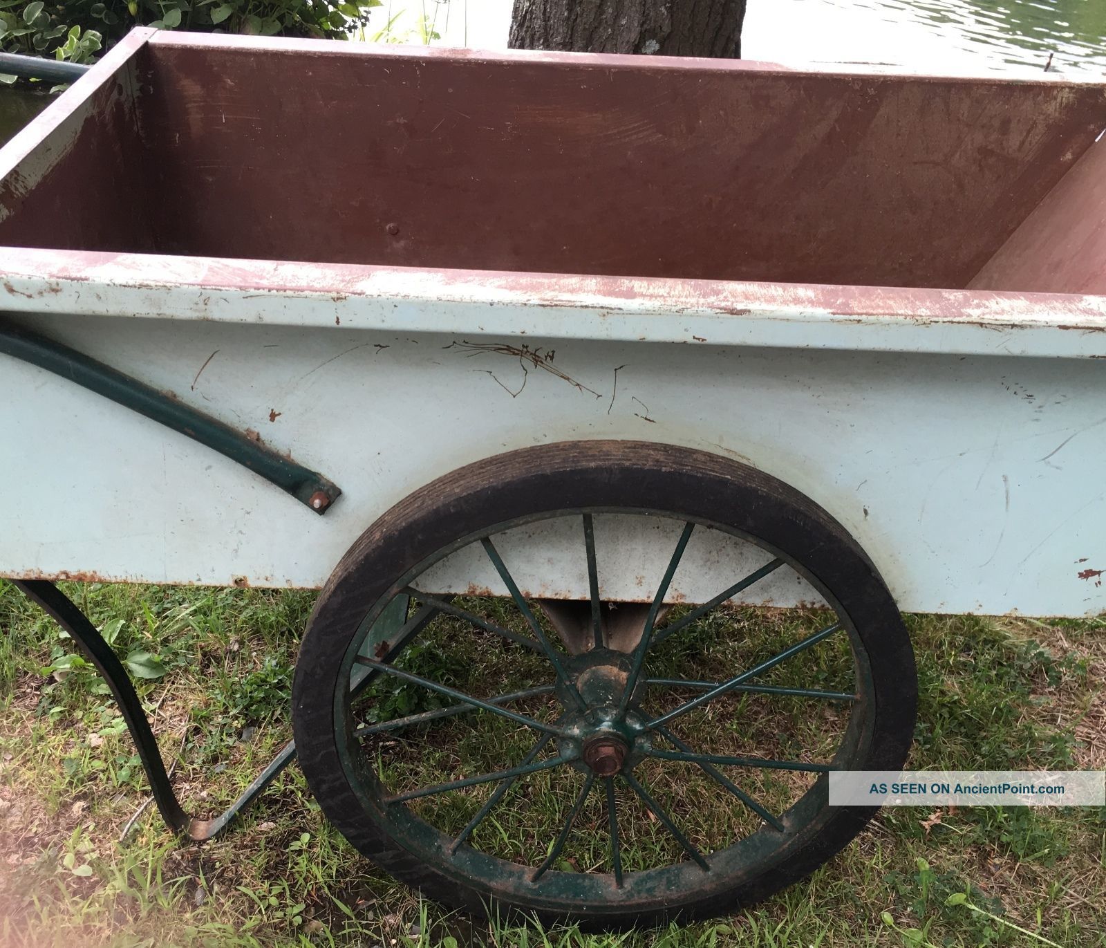 Antique Garden Cart The Town And Country Hinesburg Vermont