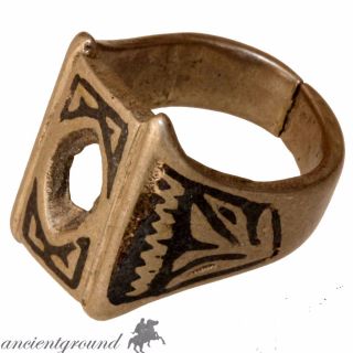 Very Rare Type Intact Italian 1700 Ad Decorated Ae Nielo Ring photo