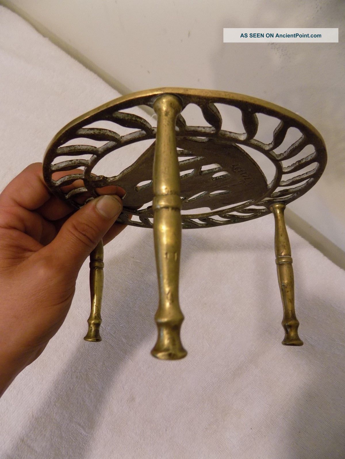 Antique Brass Fireplace Hearth Pot Kettle Trivet Stand, Nautical