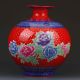 Chinese Color Porcelain Hand - Painted Peony Vase W Qianlong Mark Gd6316 Vases photo 3