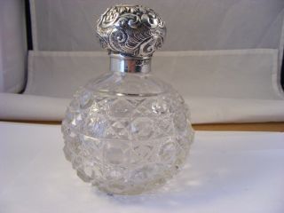 Victorian Hopnail Scent Bottle With Solid Silver Top,  London 1908 photo