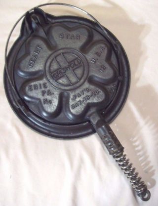 1920 Griswold Erie,  Pa.  Heart Star Cast Iron Waffle Maker No.  18 Antique Cookware photo