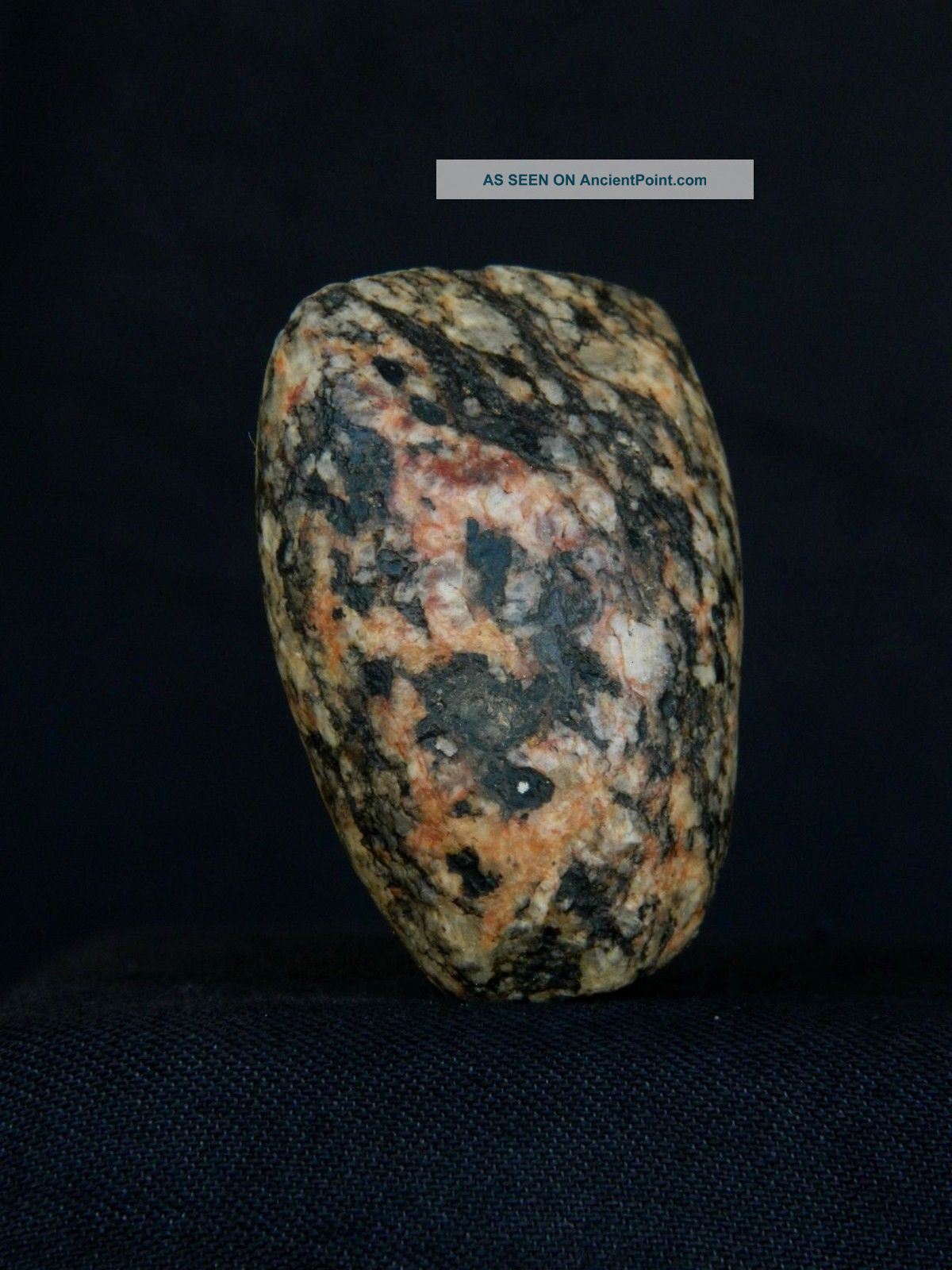 Rare Saharian Neolithic - Granite Axe - 48 Mm Long Neolithic & Paleolithic photo