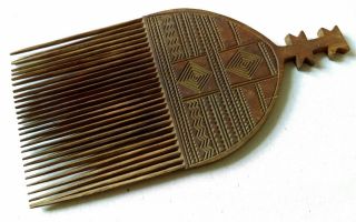 Big Elaborately Hand Carved & Tinted Mid - 20thc.  African Wooden Comb - Tribal Art photo