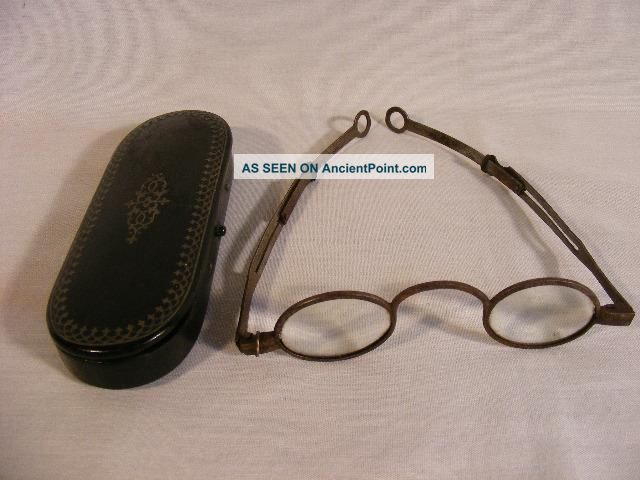 Antique Spectacles / Eyeglasses Ca 1800 With Inlaid Case - Pin In Slot Temple Optical photo