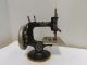 Antique 1914 - 1926 Singer Miniature Sewing Machine Cast Iron Rare Sewing Machines photo 3