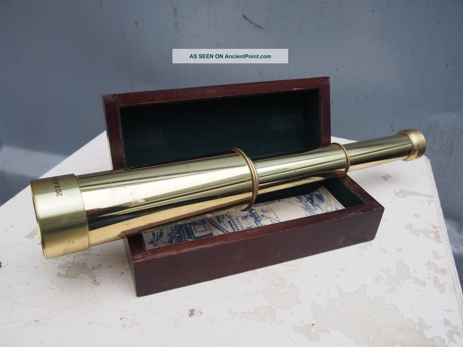 Vintage Authentic Models Nautical Officer ' S Brass Spyglass Collapsible Telescope See more Vintage Authentic Models Nautical Officer's Br... photo