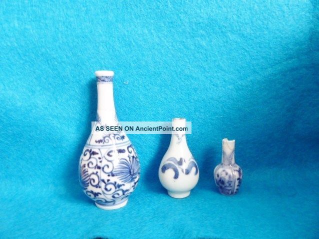 Three Chinese Double Gourd Blue White Miniature Dolls House Vases Kangxi 18th C European photo