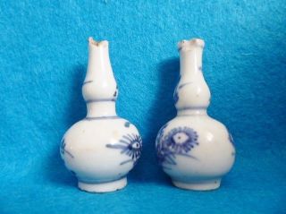 Two Chinese Double Gourd Blue & White Miniature Dolls House Vases Kangxi 18th C photo