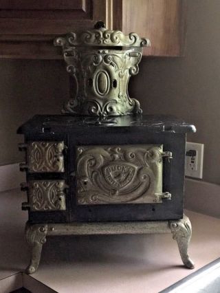 Antique Buck ' S Junior 4 Cast Iron Stove Child Or Salesman Restoration Or Parts photo