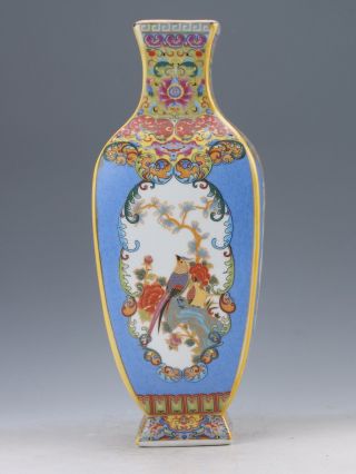 Oriental Vintage Colorful Porcelain Flower Motif Vase W Yong Zheng Mark photo