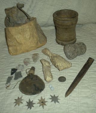 Antique 1800s Plains Native American Indian Medicine Man Bag & Items Vafo photo
