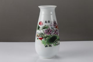 Exquisite Chinese Painting Lotus Flower Ceramics Vase Qianlong Mark H469 photo