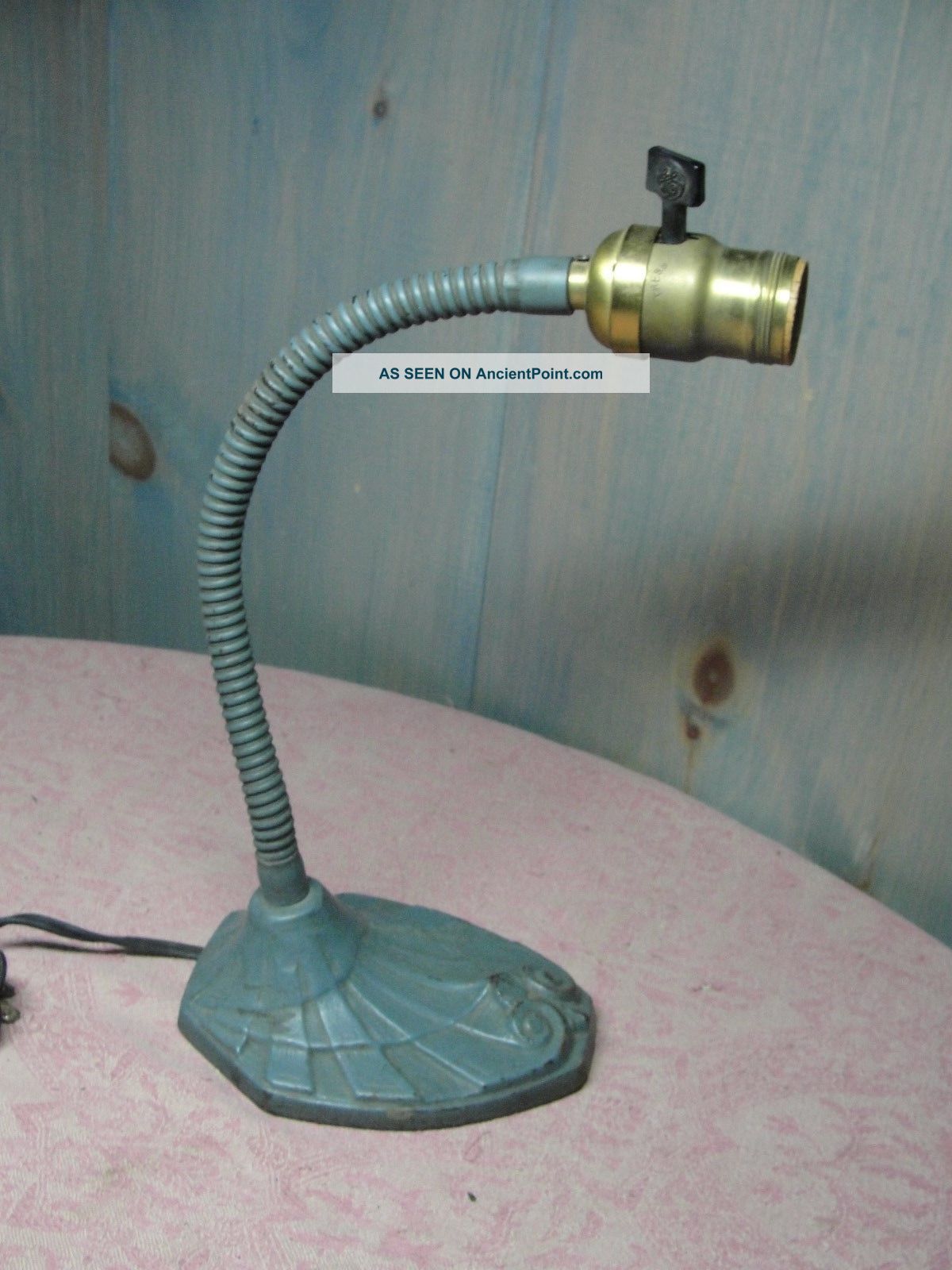Vintage Faries Mfg.  Co.  Cast Iron Base Gooseneck Desk Lamp S 7460 Lamps photo