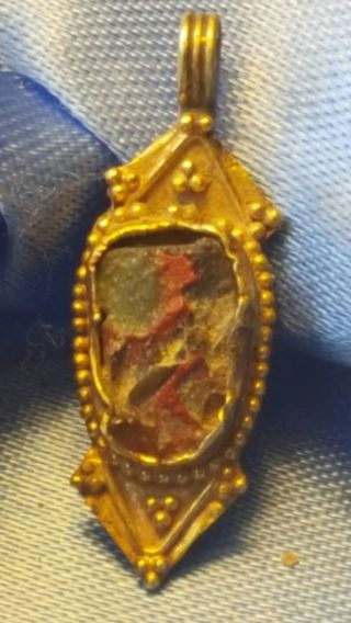 1 X Roman Ancient Solid Gold And Glass Pendant Very Rare photo