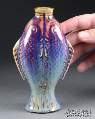 Chinese Small Flambé Glaze Porcelain Double Fish Vase,  18th To 19th Century photo