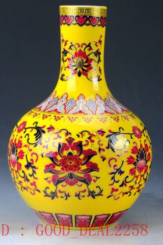 Chinese Famille Rose Porcelahand - Painted Vase W Qing Dynasty Qianlong Markcqcq12 photo
