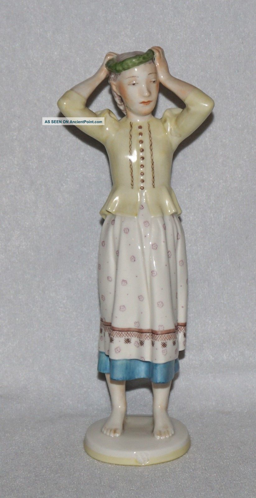 Nymphenburg Bustelli Porcelain Figure,  Barefoot Girl/pigails,  Germany,  849 Figurines photo
