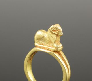 Ancient Roman Gold Ring With Ram - Circa 1st/2nd C Ad photo