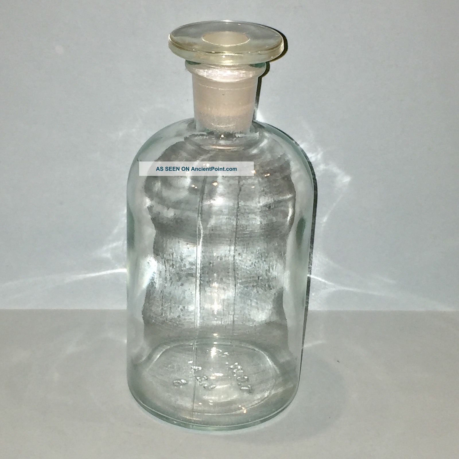 Vintage T.  C.  W.  Co Apothecary Lab 7 