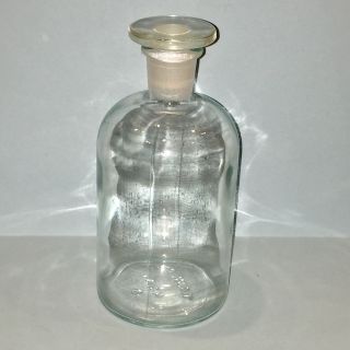 Vintage T.  C.  W.  Co Apothecary Lab 7 