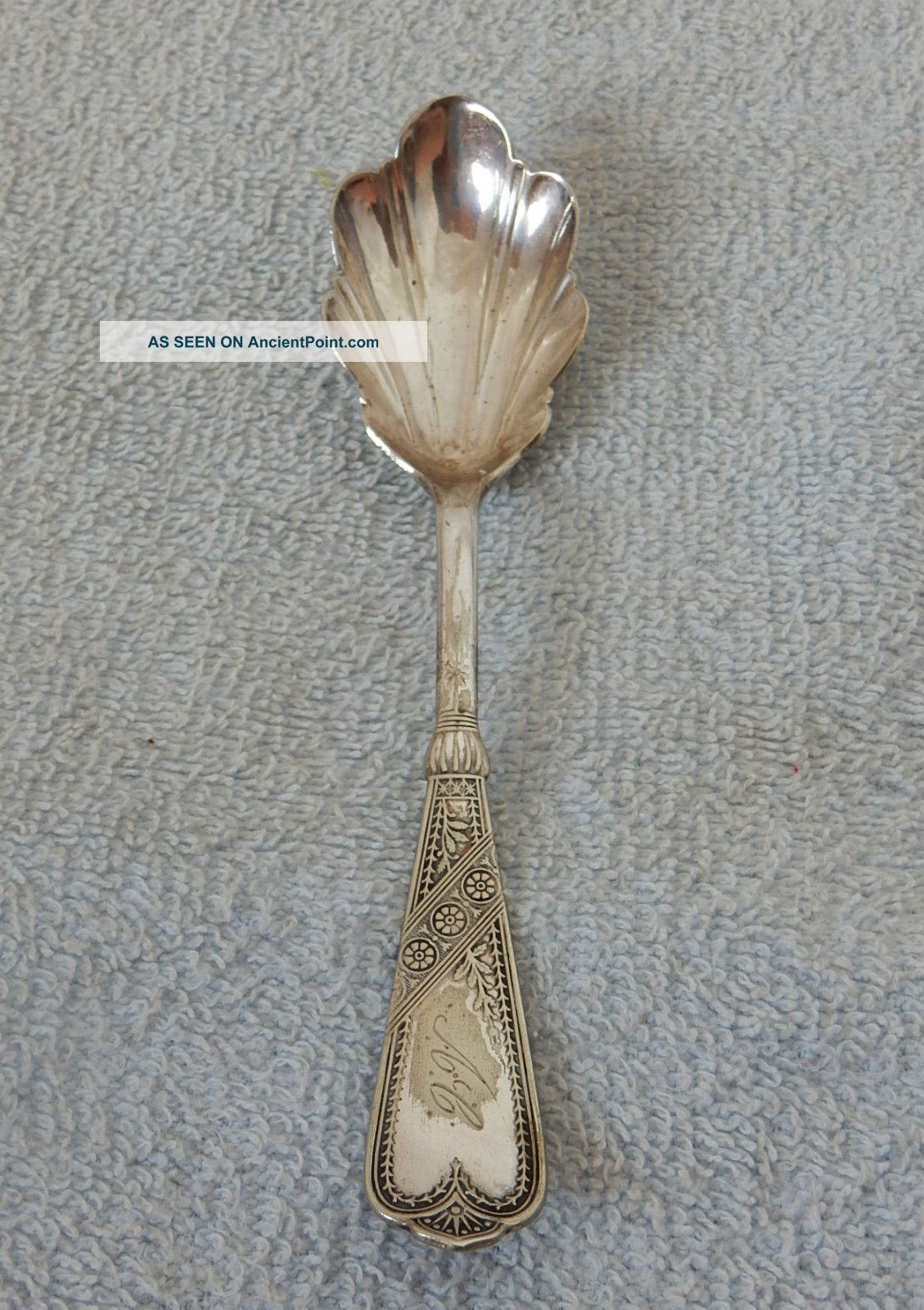 Rogers International Silver Silverplate Newport Chicago 1879 Sugar Shell Spoon Flatware & Silverware photo
