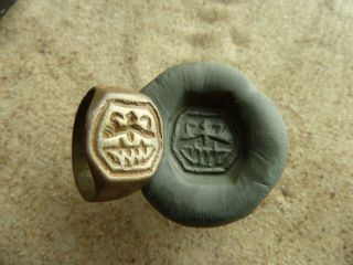 Post - Medieval Bronze Seal - Ring (601). photo