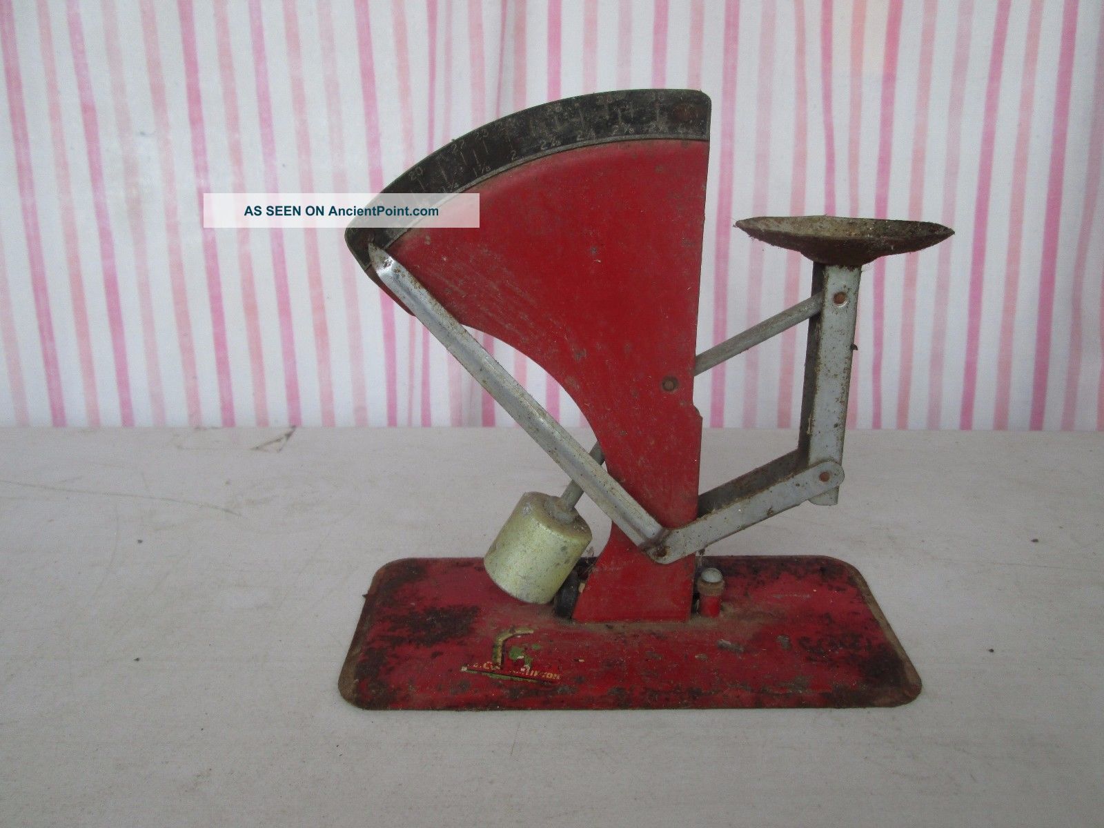 Vintage 1940 ' S Tin Egg Scale Red Barn Find Scales photo