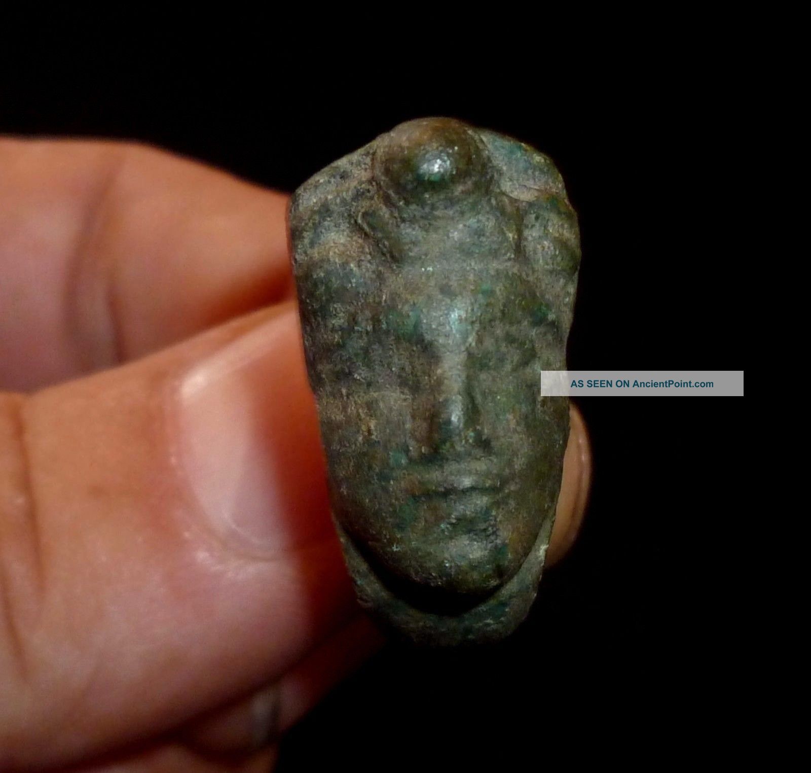 Roman Ancient Bronze Ring With Bust Of A Goddess - Circa 100 - 300 Ad - A243 Other Antiquities photo