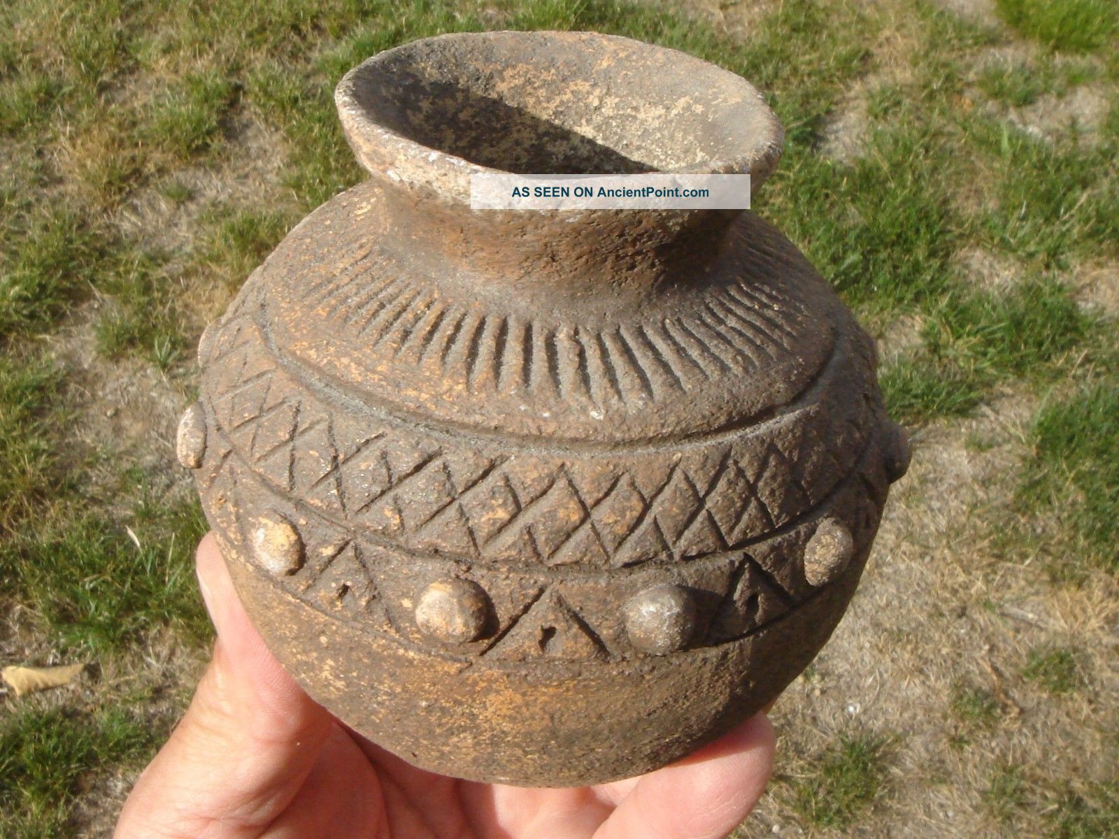 Noded Pot,  Caddo,  Southeastern Arkansas,  Mississippian Period Native American photo