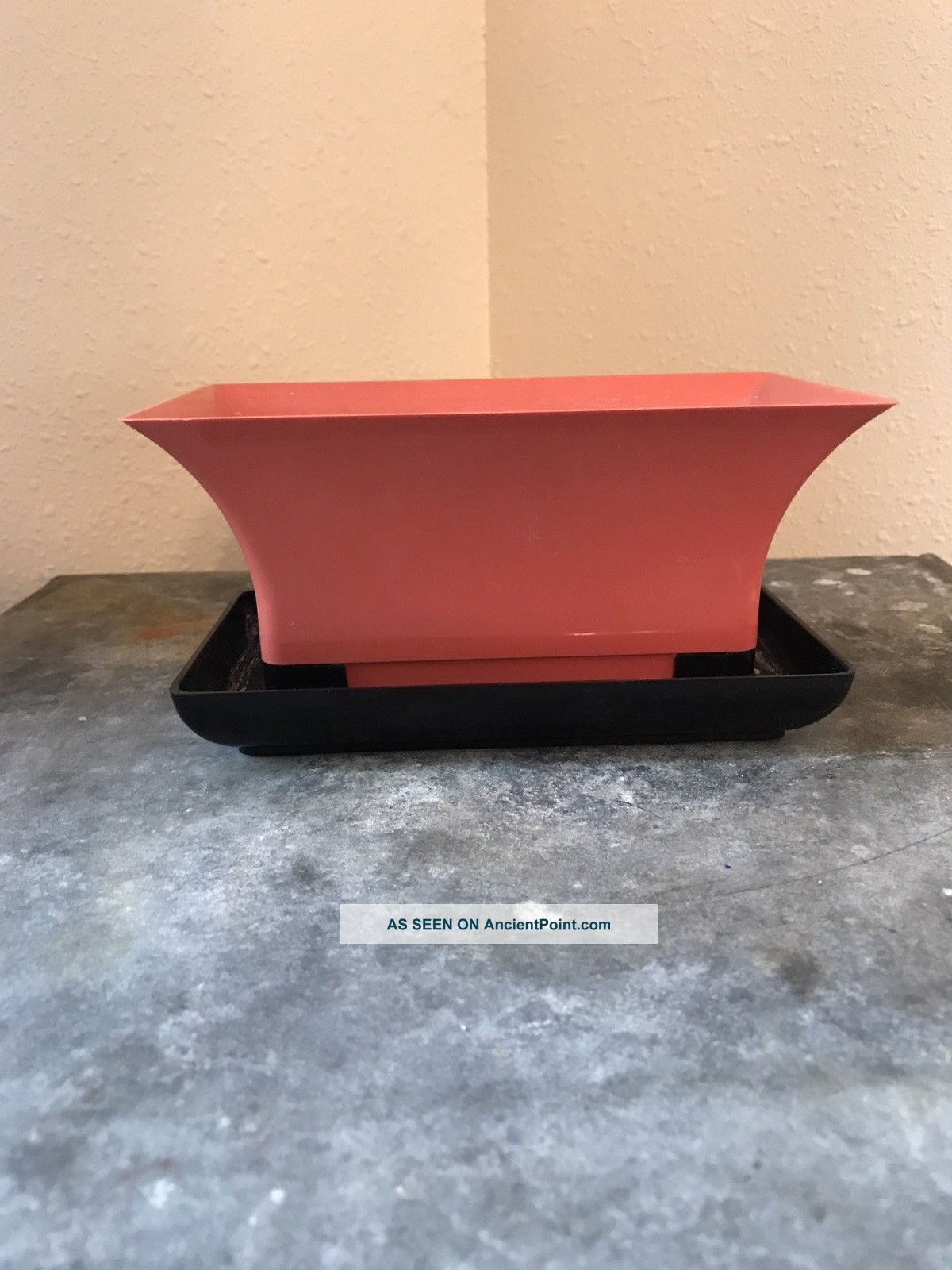 Vintage Mid Century Planter Pink And Black Mid-Century Modernism photo