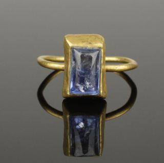 Medieval Gold & Sapphire Ring - Circa 14th/15th C Ad photo