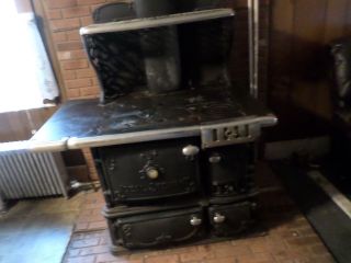 Antique Ideal Stewart Kitchen Wood Cooking Stove Made By Fuller Warren & Troy Ny photo
