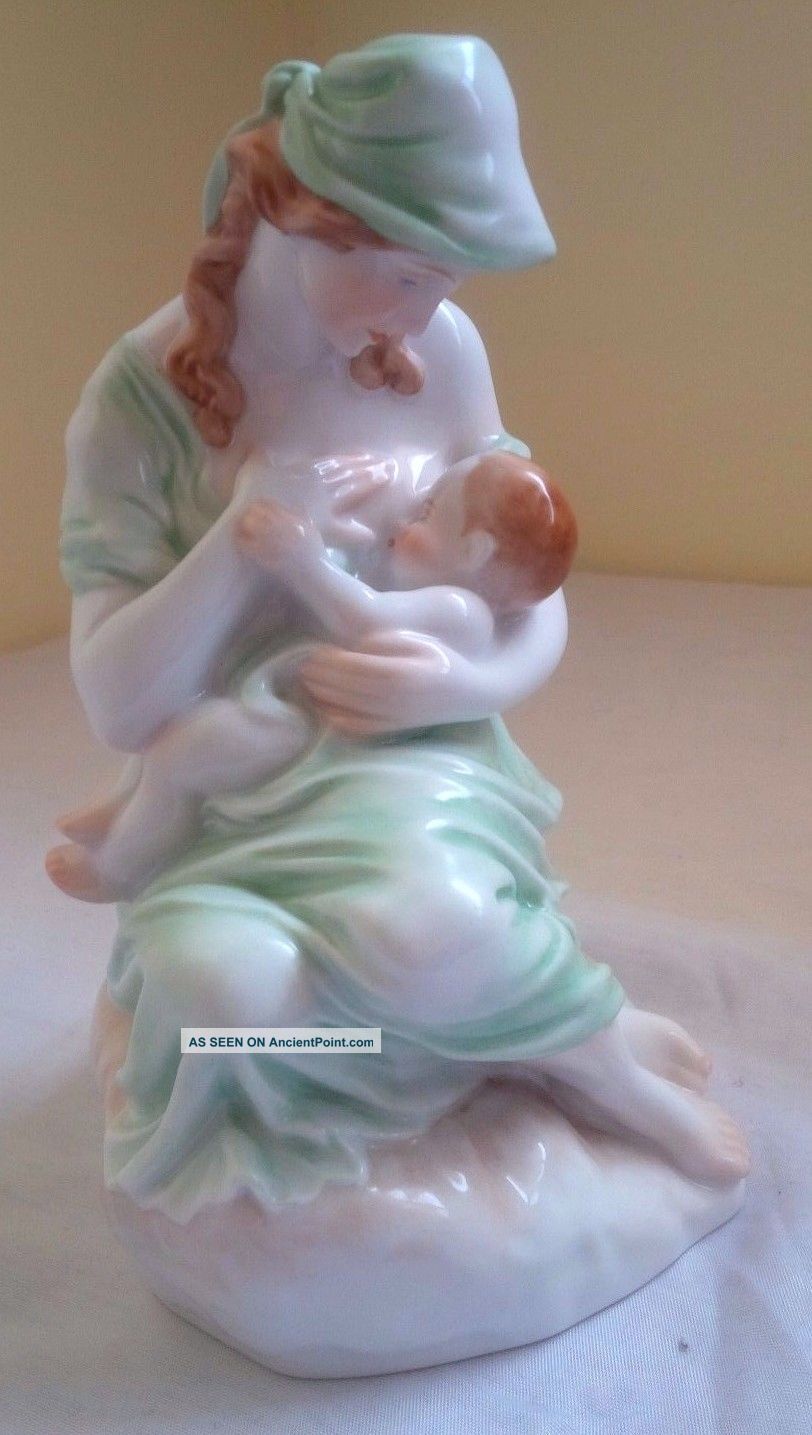 Herend Motherhood Young Mother Nurturing Baby Green Glaze Porcelain Figurine 8 