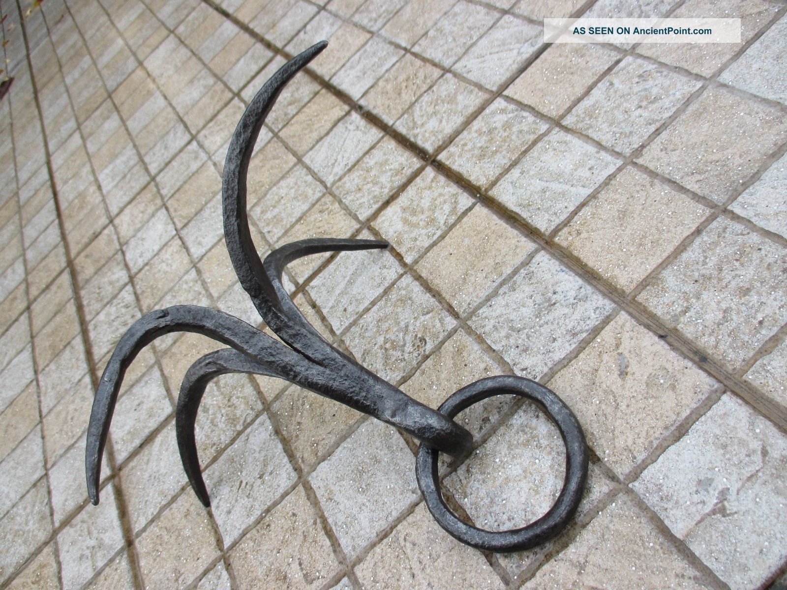 Antique Iron Wrought Large Anchor Grapnel Claw Blacksmith Made Old Hook 4 Claws Anchors photo